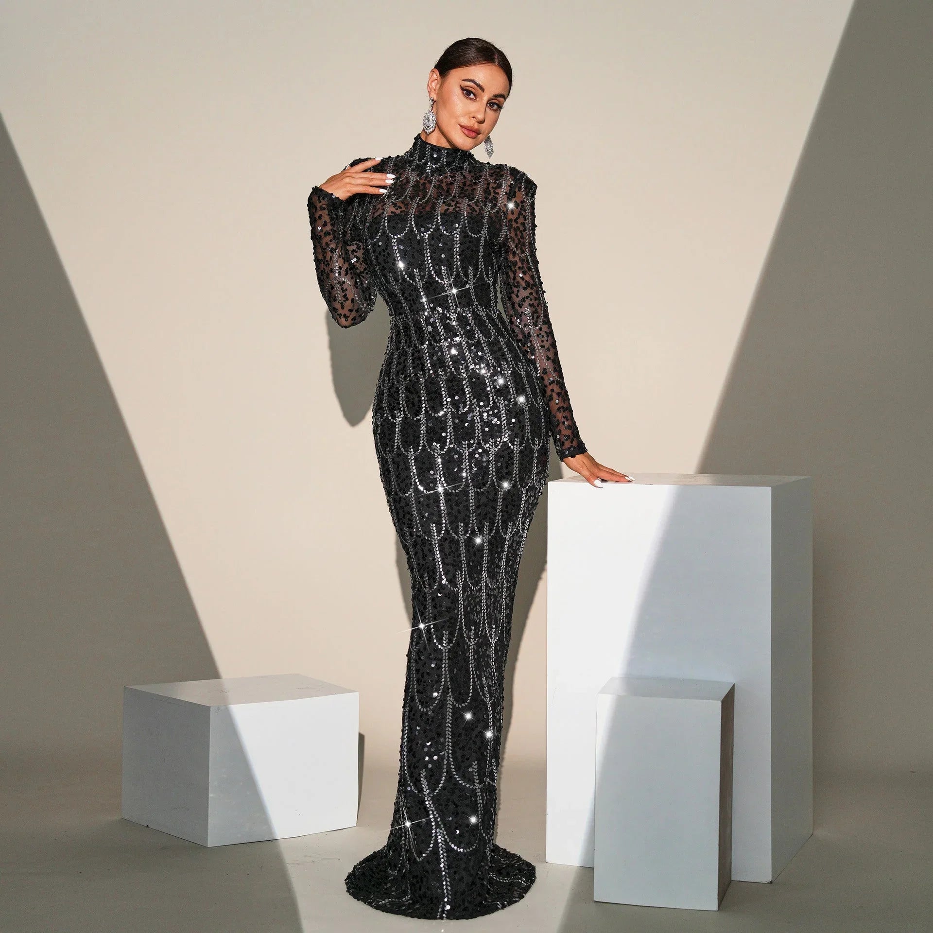 Long Sleeve Round Neck Slim-fit Sequined Banquet Evening Dress - VAleG