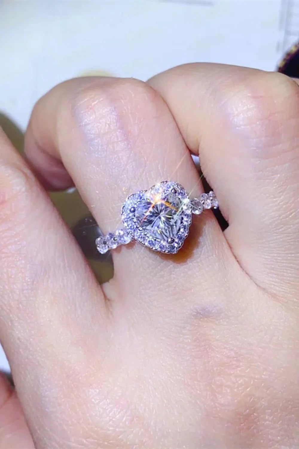 1 Carat Moissanite Heart Ring - VAleG