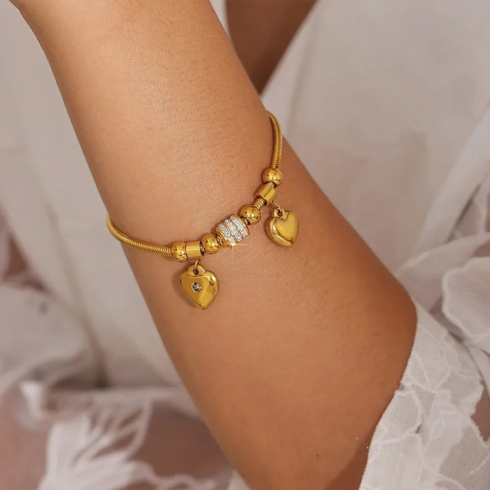18K Gold-Plated Rhinestone Heart Charm Bracelet - VAleG