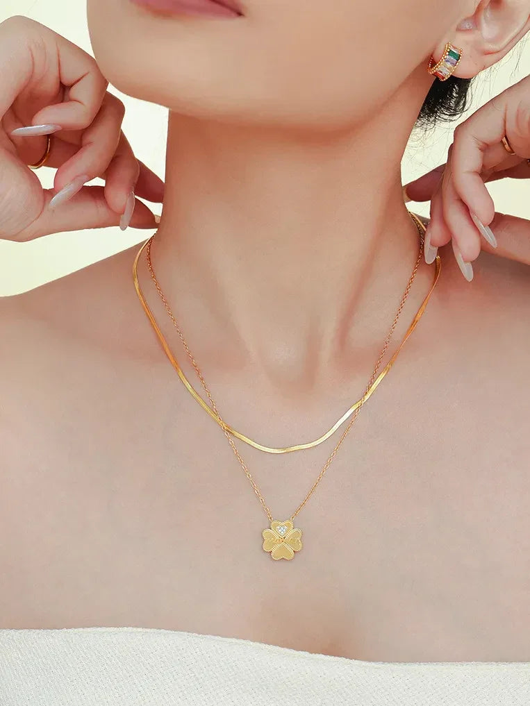 2 Piece 18K Gold-Plated Inlaid Zircon Lucky Clover Necklace - VAleG