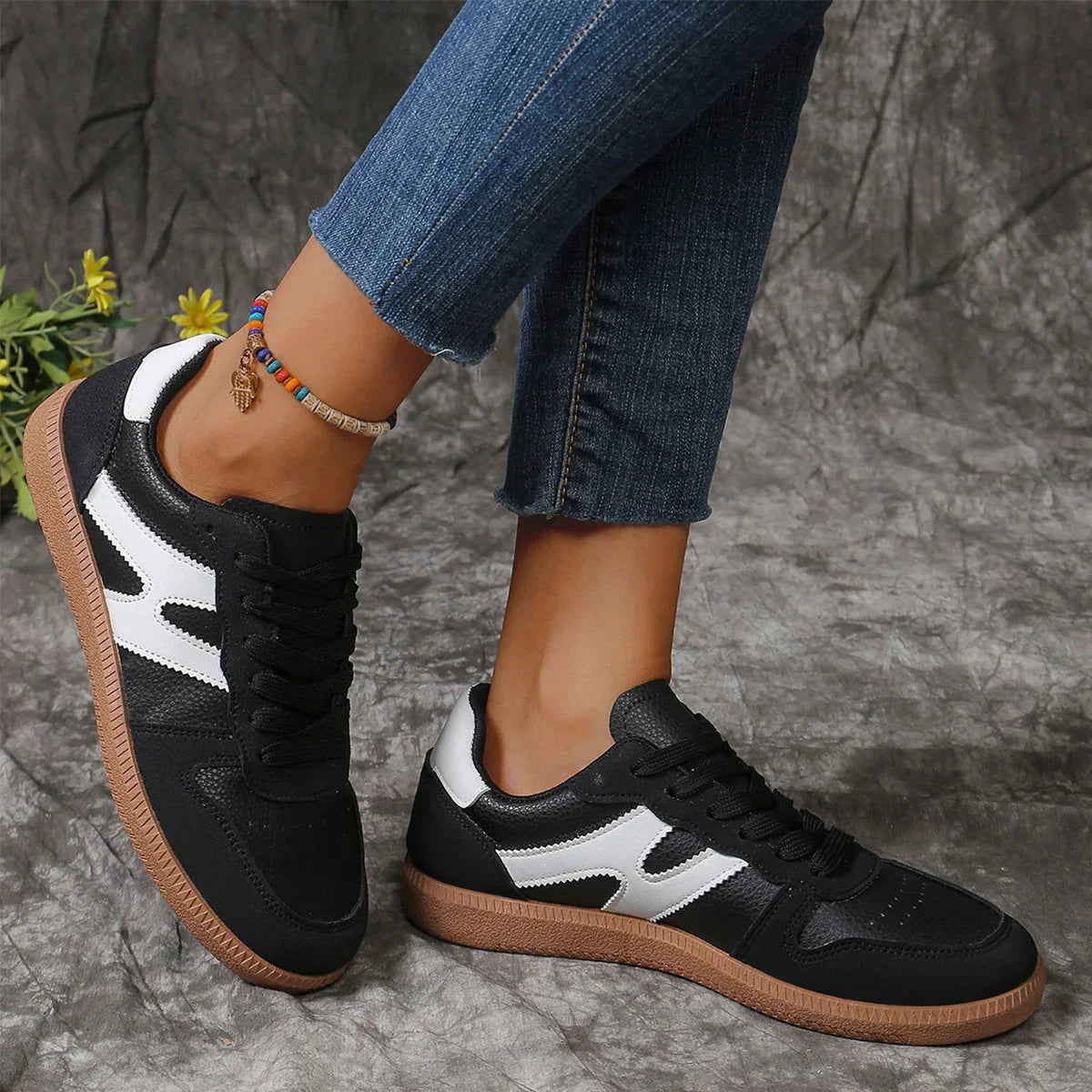 New Colorblock Lace-up Flats Shoes Fashion Round Toe Slip On Casual Shoes For Women - VAleG