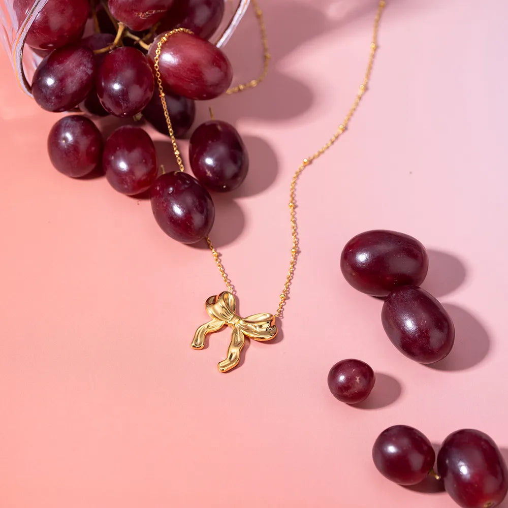 Stainless Steel Bow Pendant Necklace - VAleG