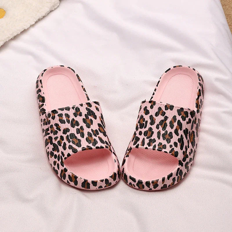 Leopard Print Slippers Women's Outdoor Wear Summer New Korean Style Fashion Shit Feeling Indoor Home Thick Bottom Couples Sandals - VAleG