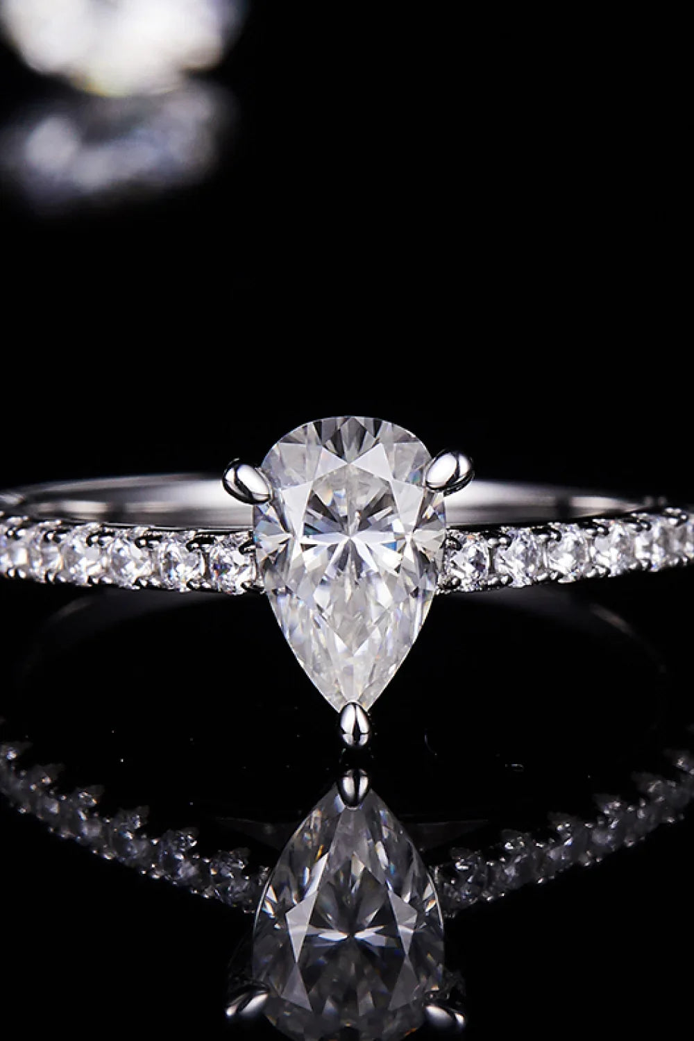1 Carat Moissanite 925 Sterling Silver Side Stone Ring - VAleG