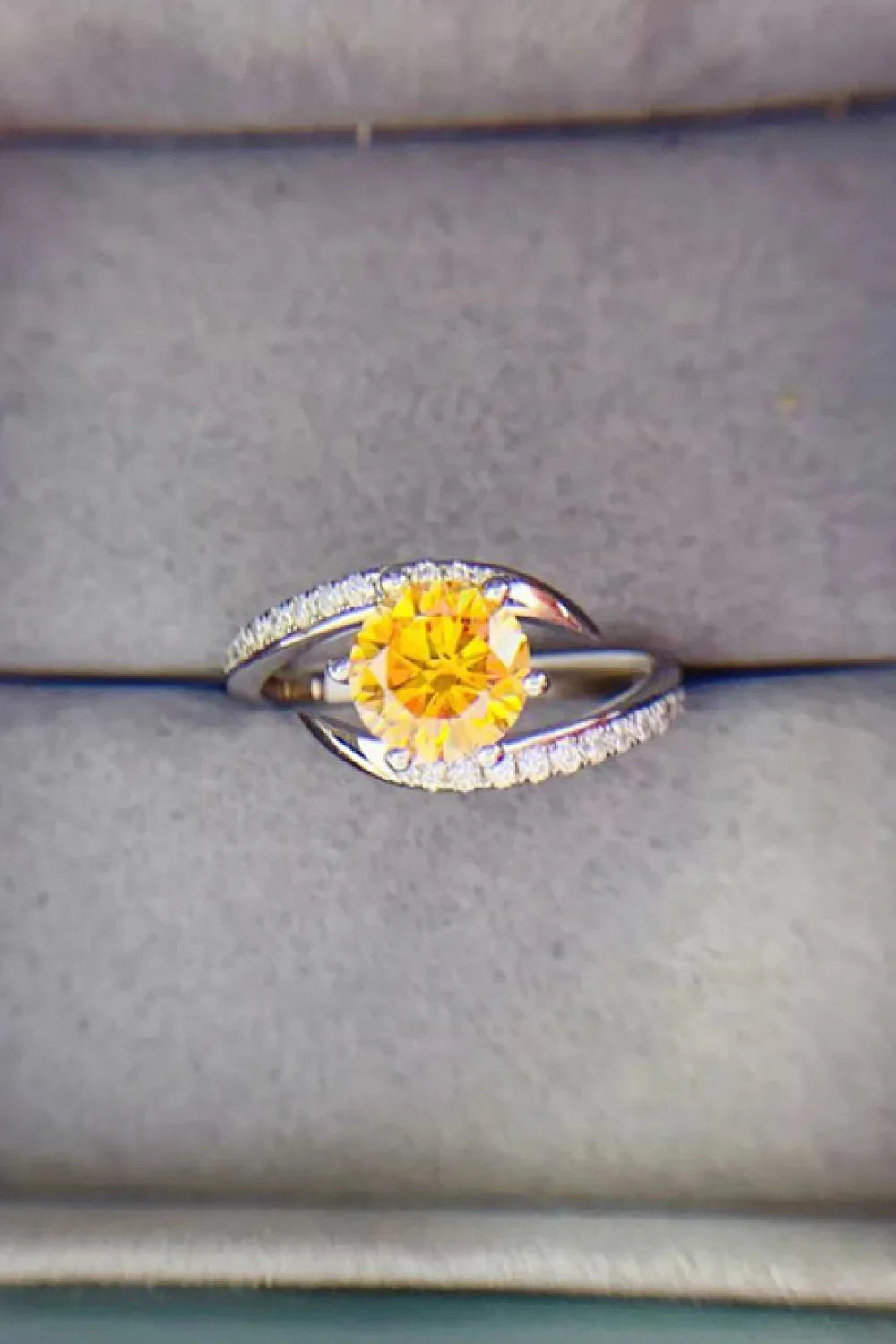 1 Carat Moissanite 925 Sterling Silver Ring - VAleG