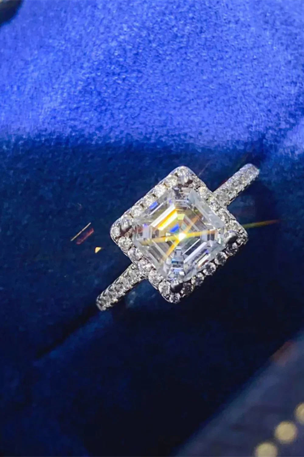2 Carat Moissanite 925 Sterling Silver Ring - VAleG