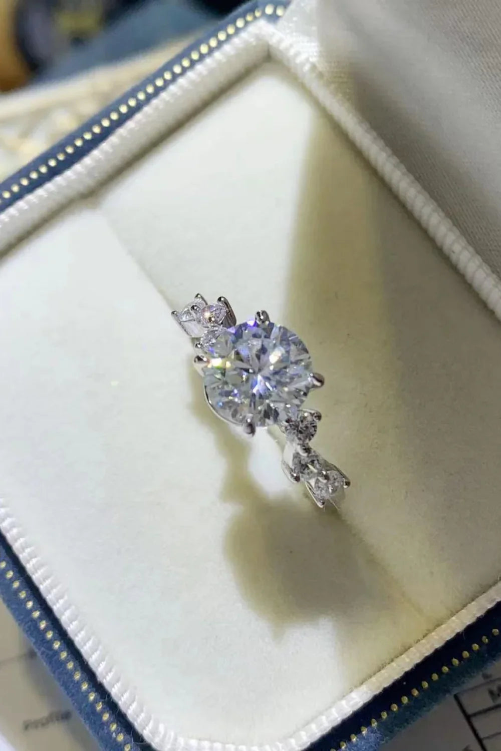 2 Carat Moissanite 925 Sterling Silver Ring - VAleG