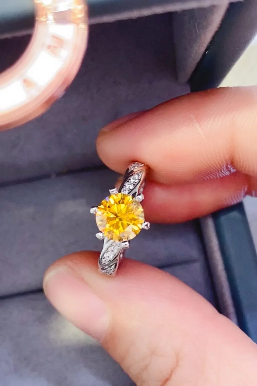 2 Carat Moissanite 925 Sterling Silver Ring - VAleG