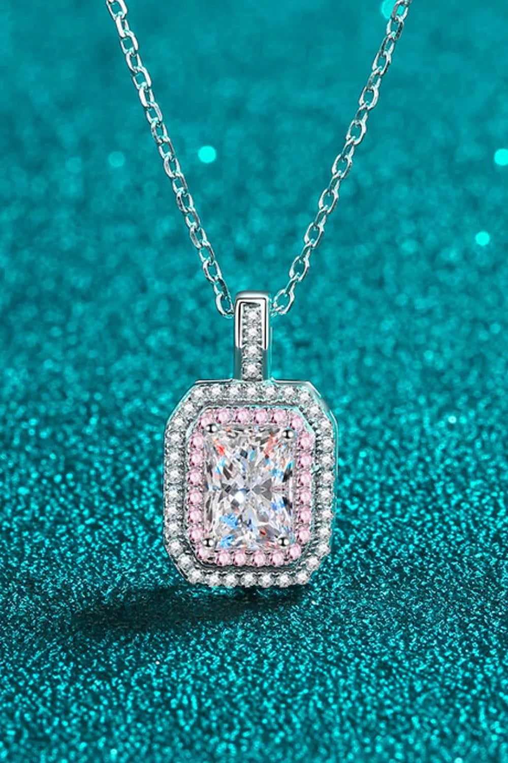 1 Carat Moissanite Geometric Pendant Chain Necklace - VAleG