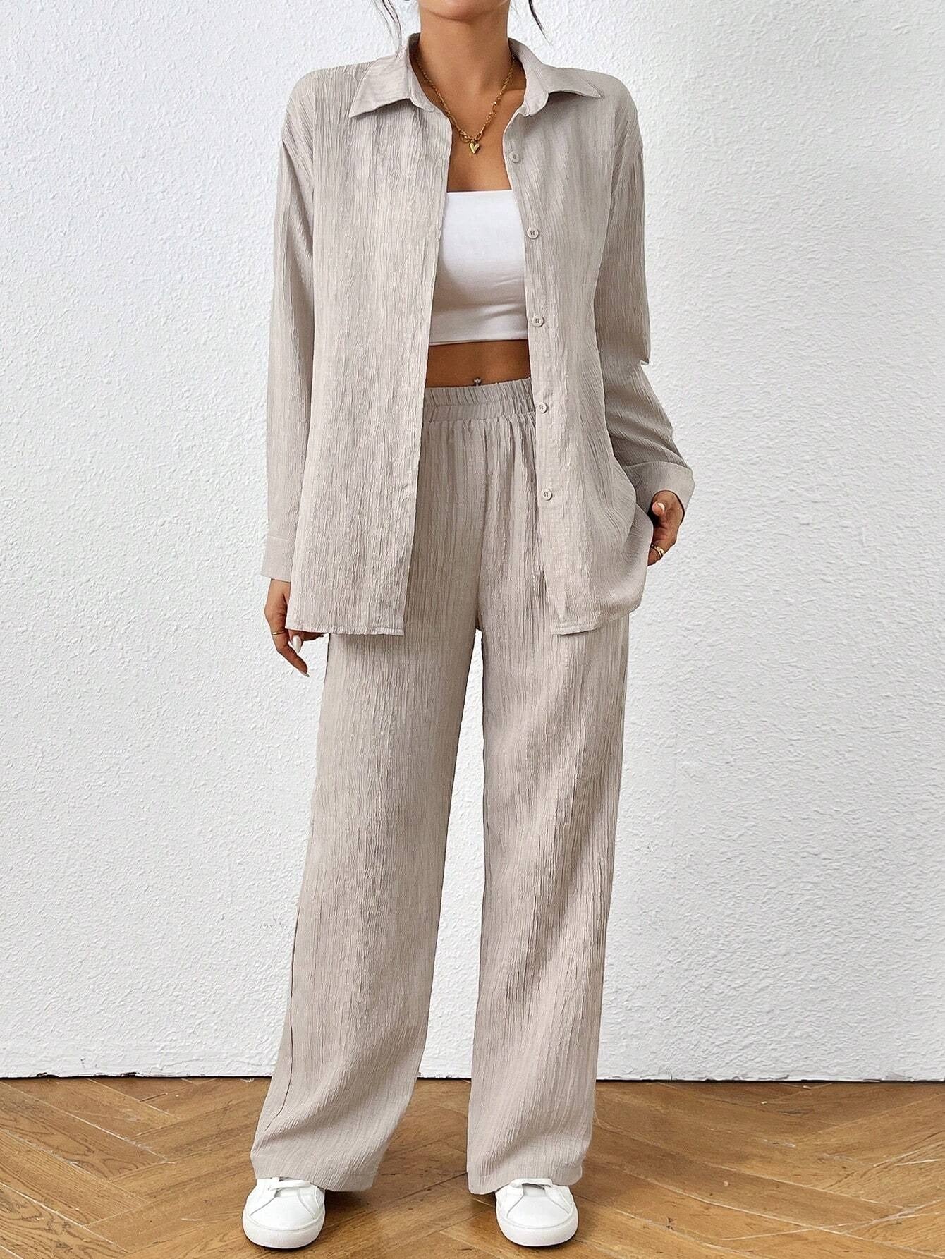 Completo camicia e pantaloni a maniche lunghe in tinta unita