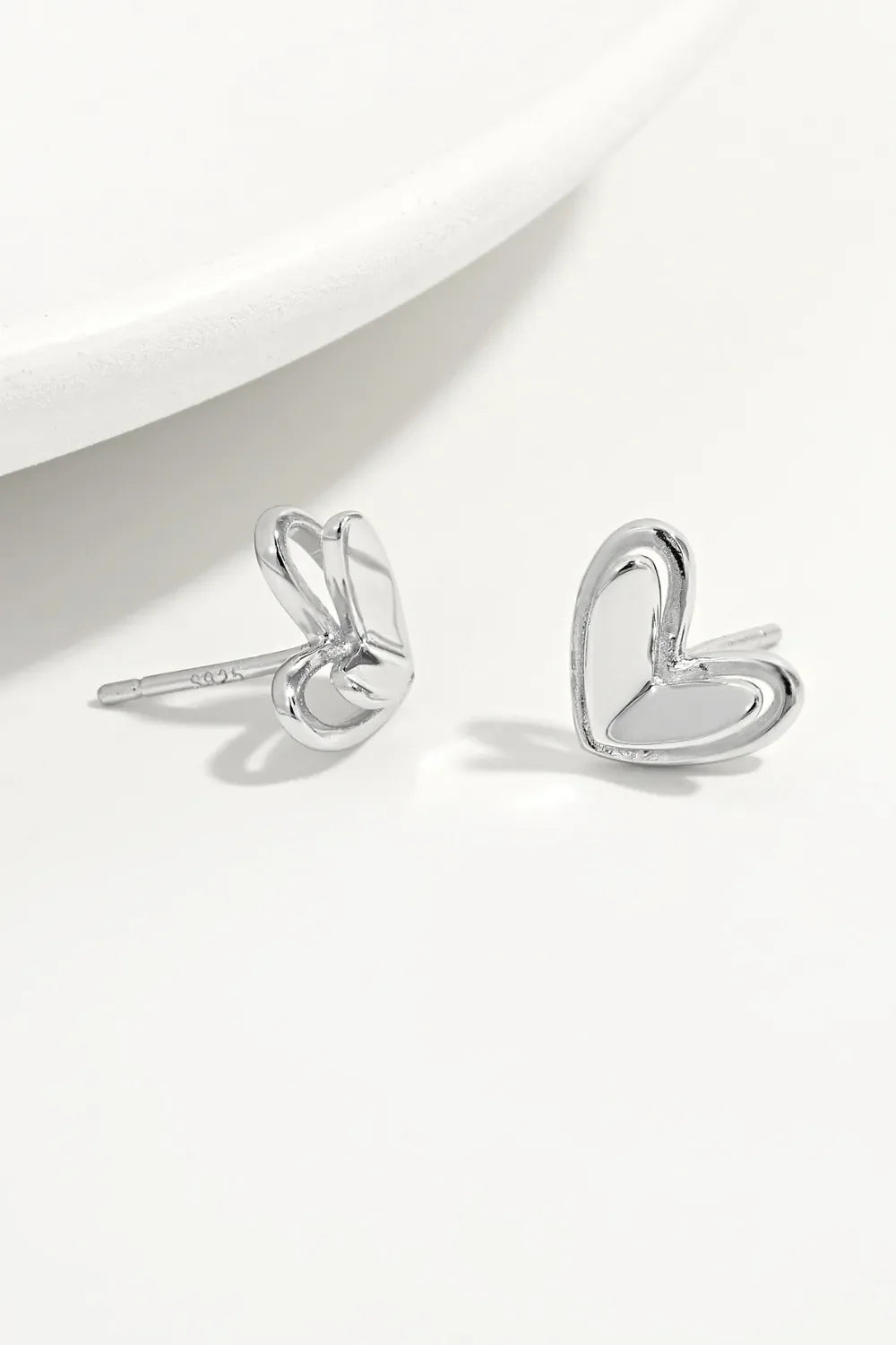 925 Sterling Silver Heart Stud Earrings - VAleG