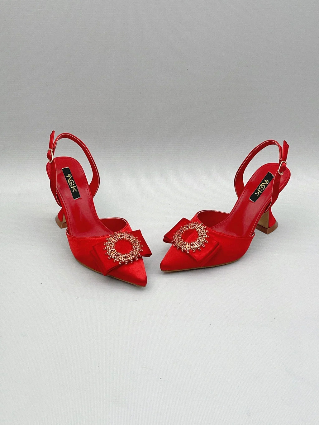 European And American Pointed Toe Rhinestone Closed Toe Strap High Heel Sandals - VAleG