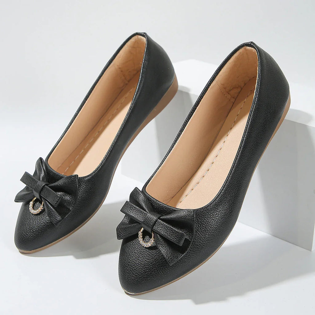 Flat Casual Plus Size Women's Shallow Mouth Bowknot Shoes - VAleG