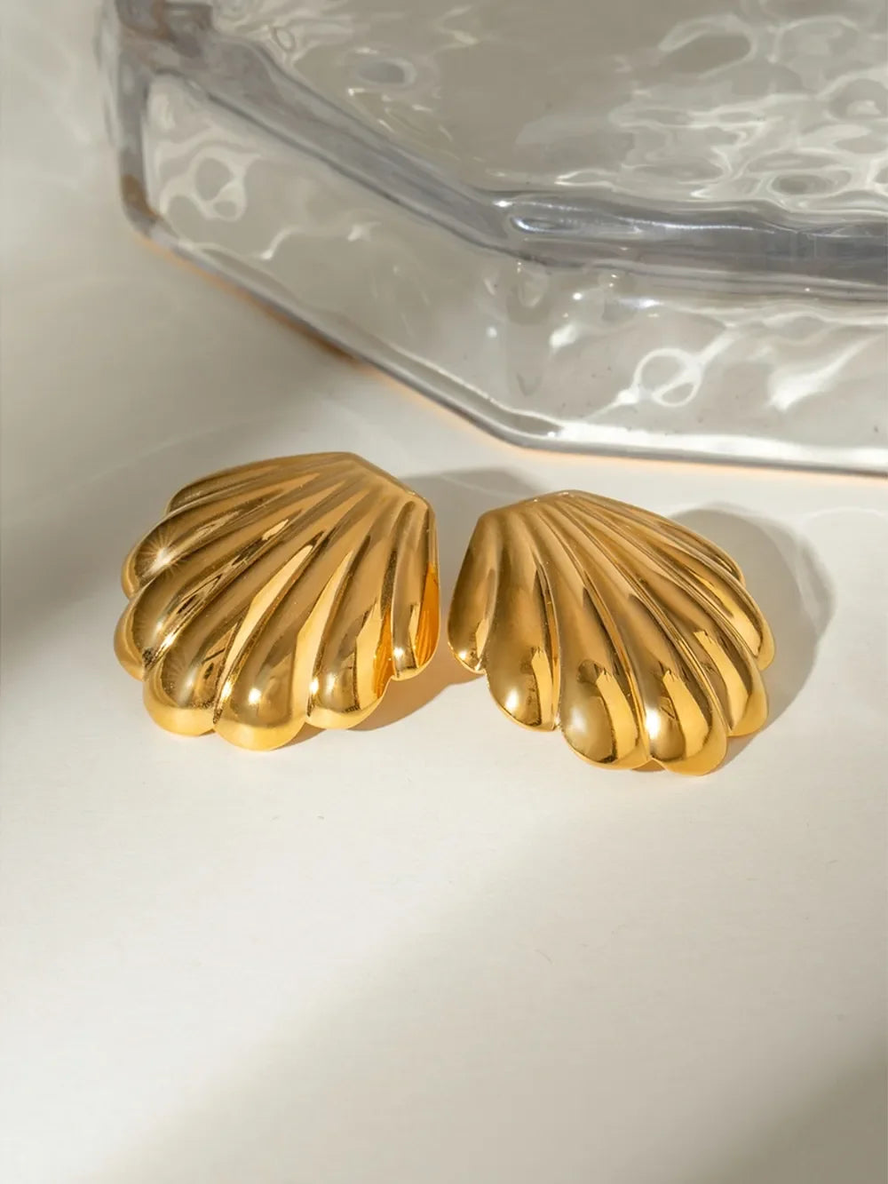 18K Gold-Plated Stainless Steel Shell Stud Earrings - VAleG