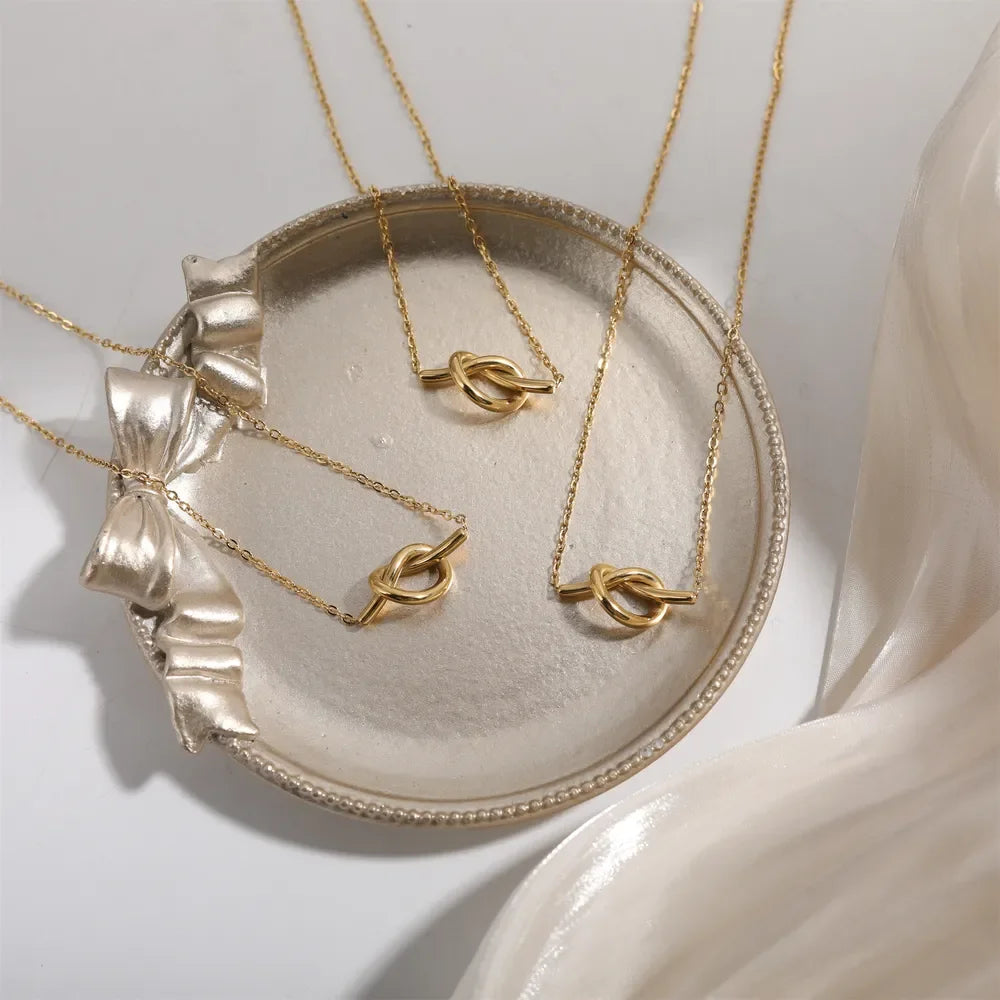 18K Gold-Plated Knotted Necklace - VAleG