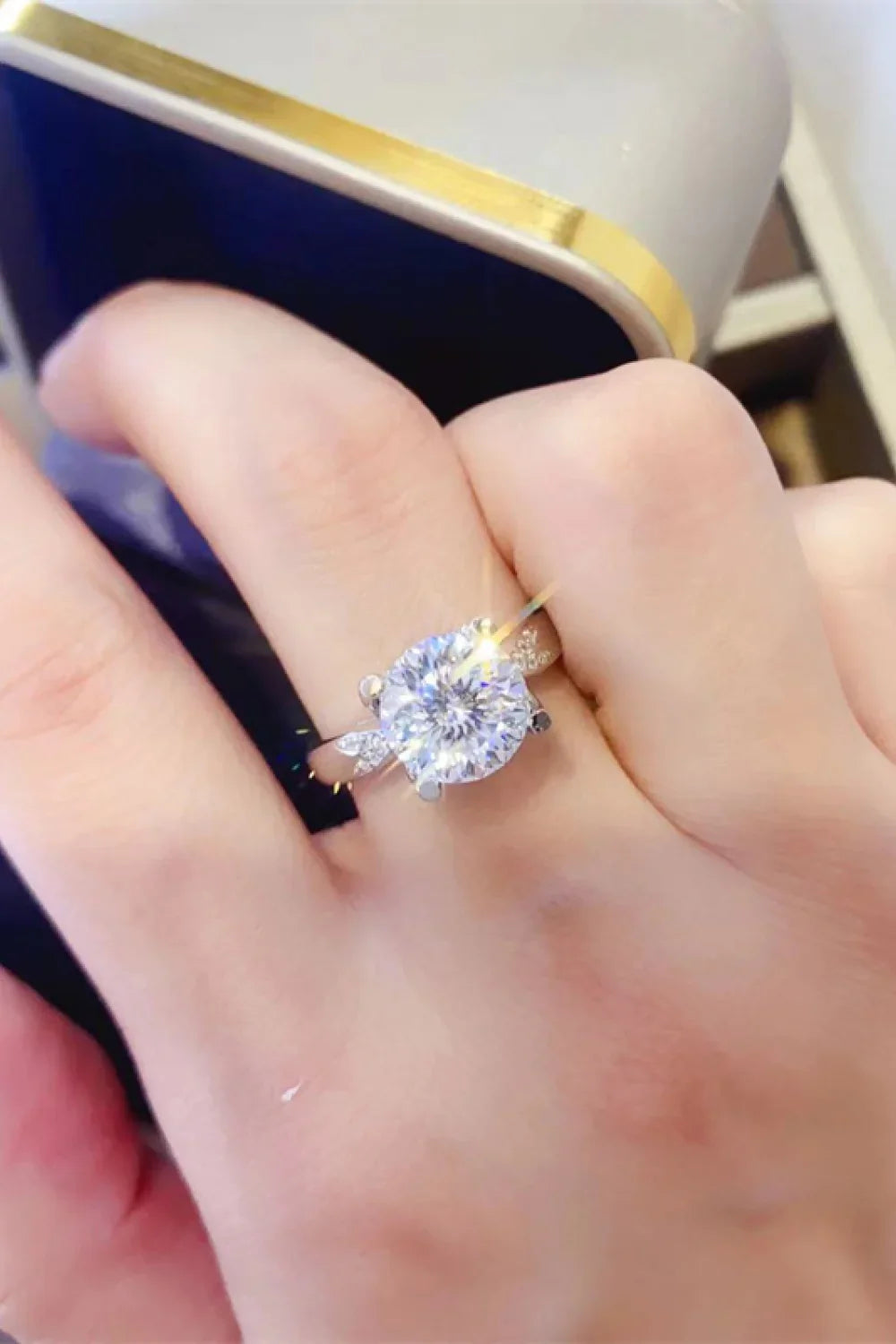 2 Carat Moissanite 925 Sterling Silver Ring - VAleG