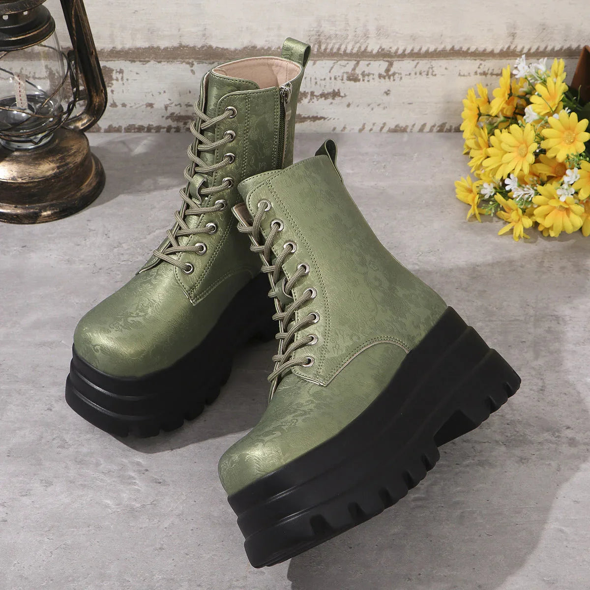 Women's Three-layer Platform Plus Round Toe Patchwork Retro Cool Martin Boots - VAleG