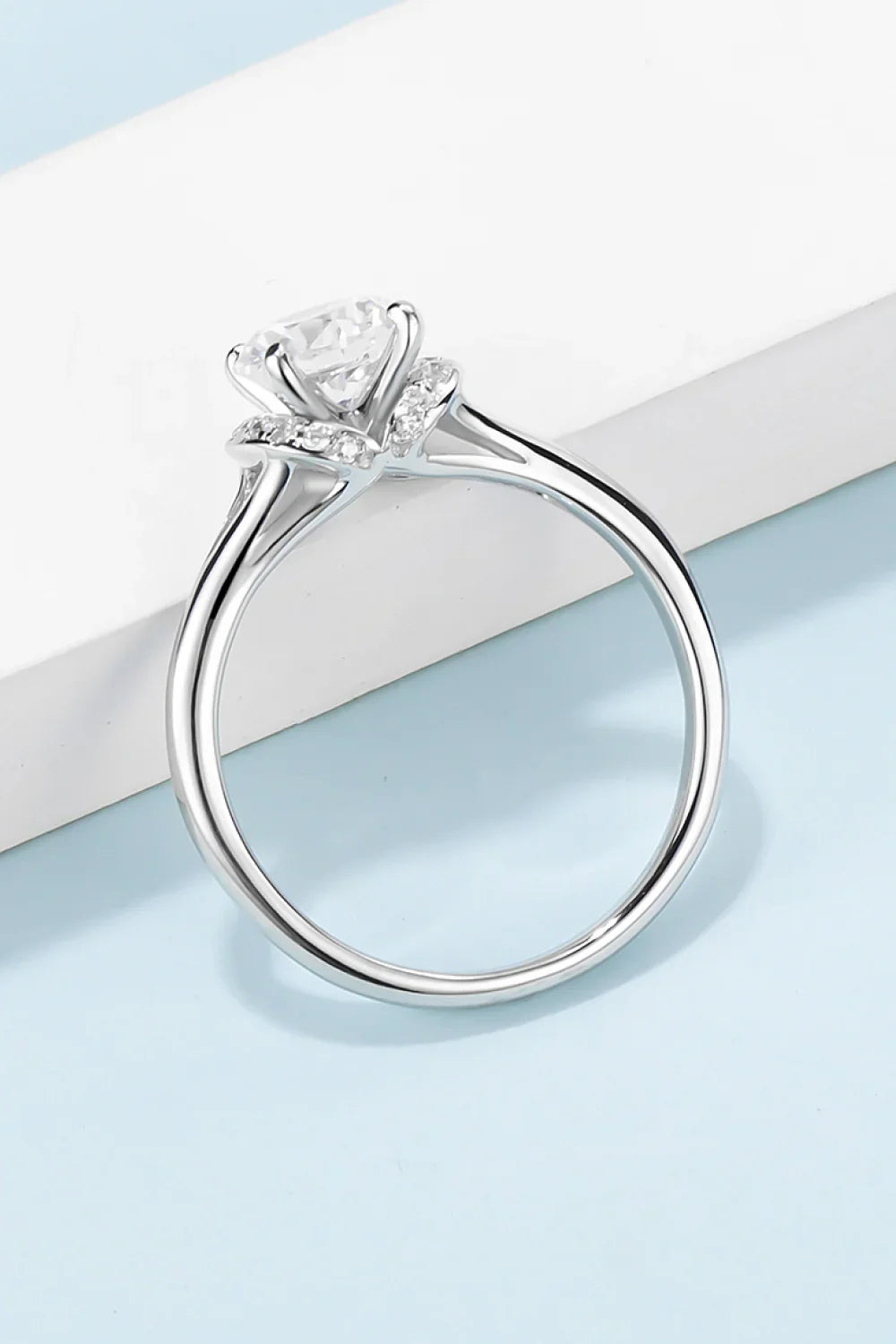 1 Carat Moissanite 925 Sterling Silver Split Shank Ring - VAleG
